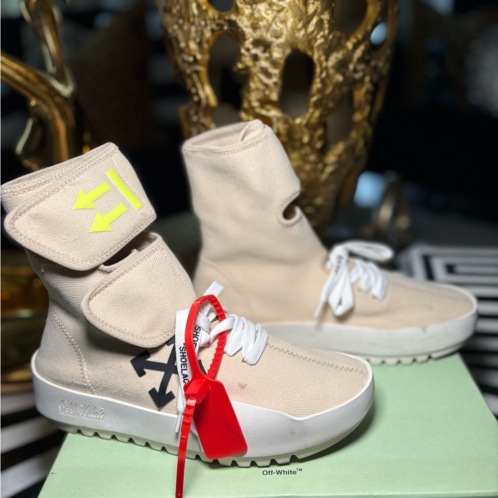 Off-White Cream High-Tops with Black Arrows Woman’s 38